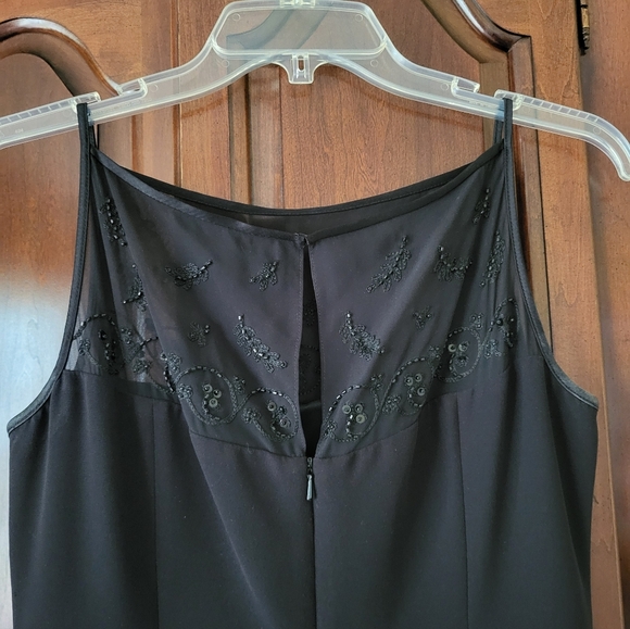 Elegant Black Full Length Evening Dress - Picture 4 of 7